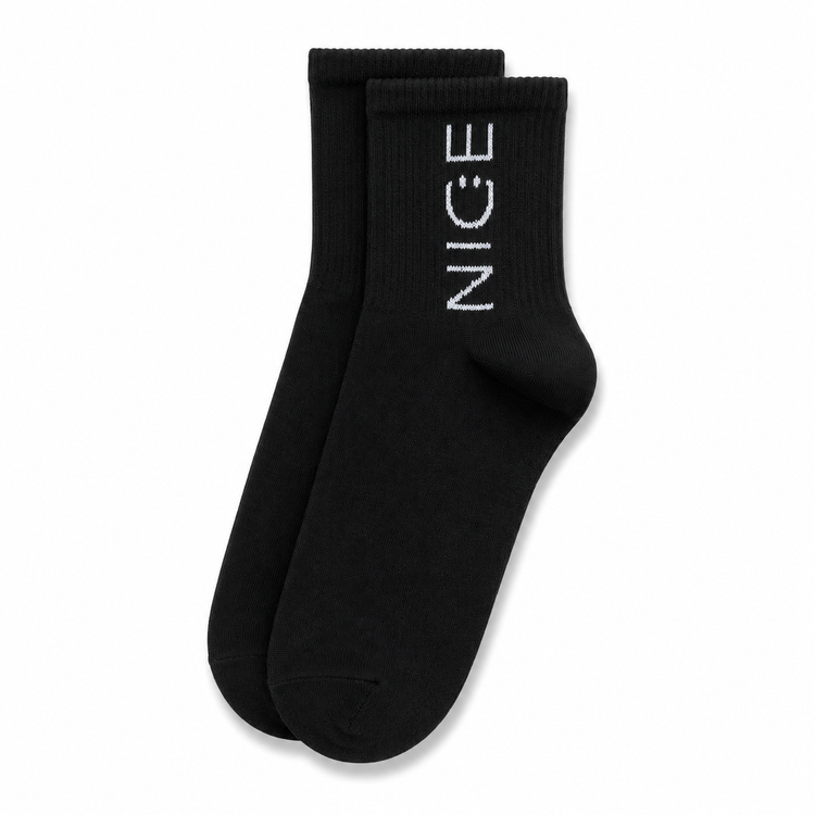 بافت ساده جوراب مشکی و نوشته Nice