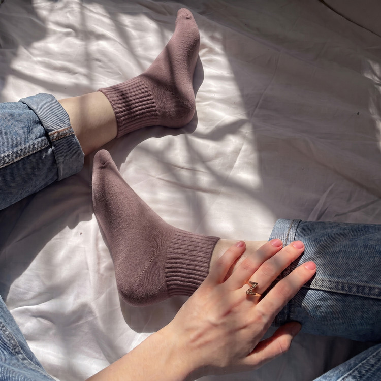 استایل جوراب نیم ساق صورتی چرک ساده
